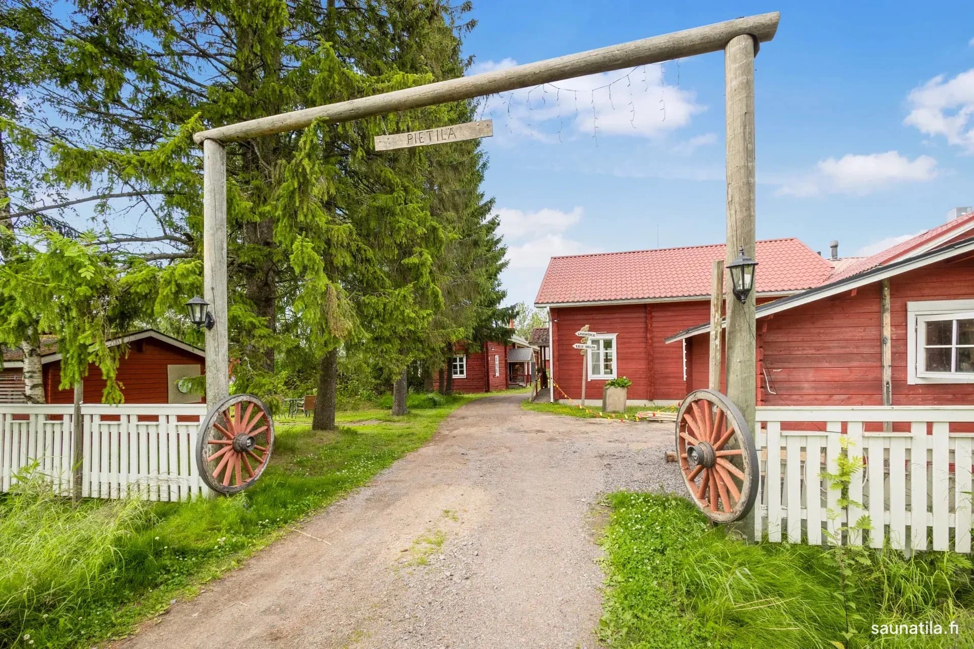 Juhlatila Pitojen Helmi, Liminka, kuva 4/4