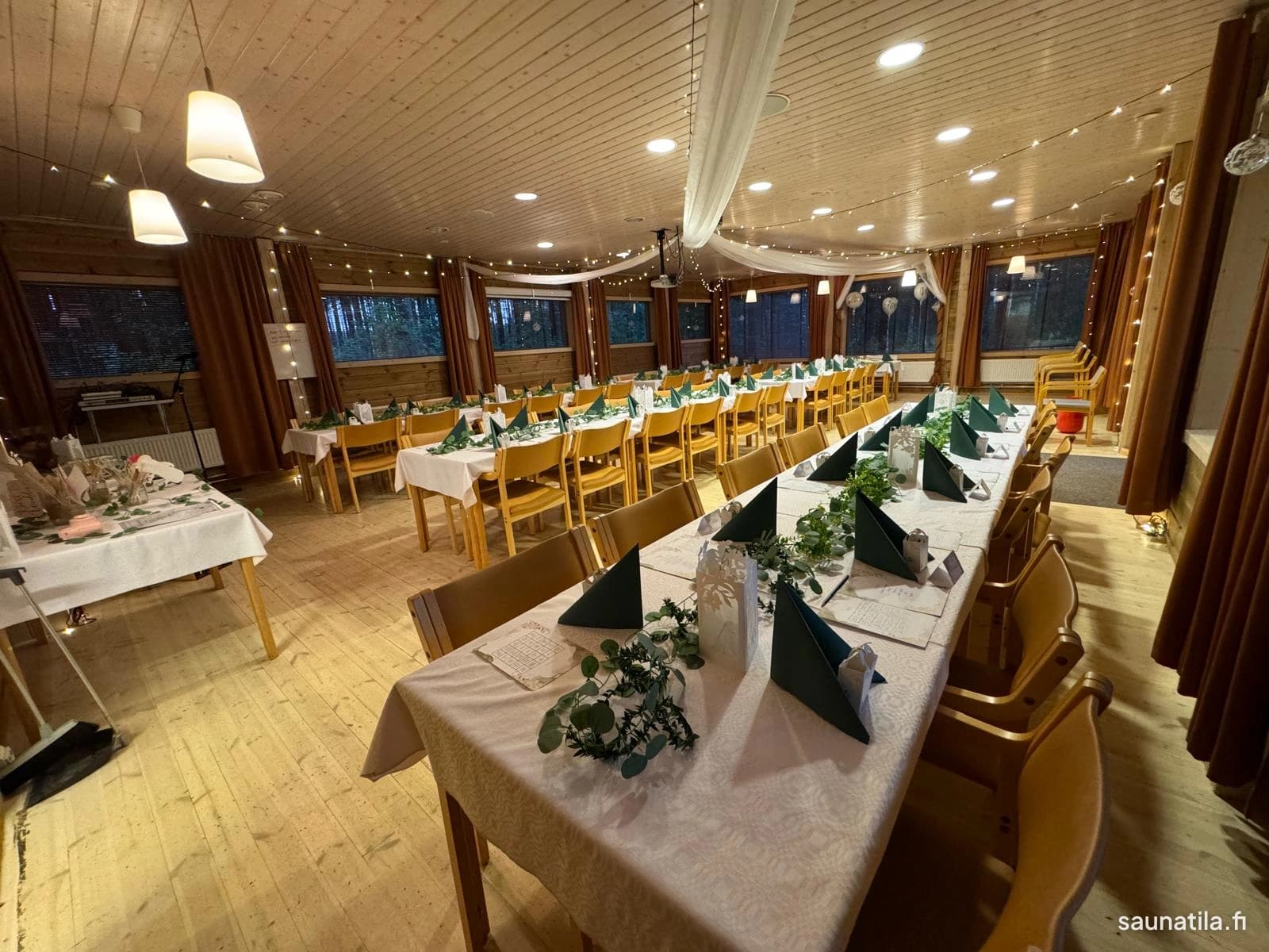 Juhlatila Karhupirtit Paviljonki, Taipalsaari, kuva 2/6