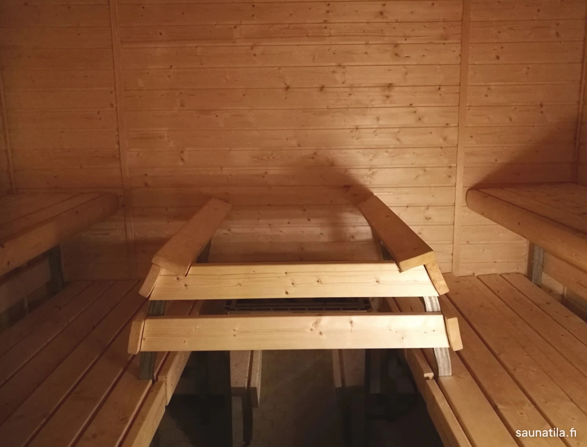 Saunatila Rauhanaseman Saunatupa, Helsinki, kuva 2/4